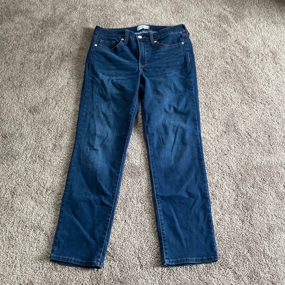 Crown & Ivy Straight Leg Jeans SIZE 10R Medium Wash